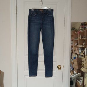 VIZCAINO Low Rise Skinny Leg Blue Jean, Size 4